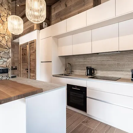 아파트 Penthouse In Moriond Belvedere District